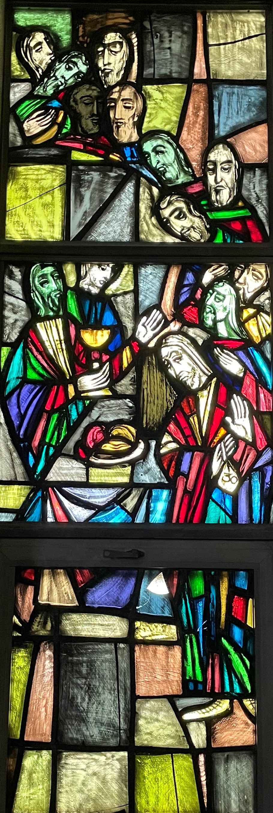 Picture of stained glass window showing The Last Supper